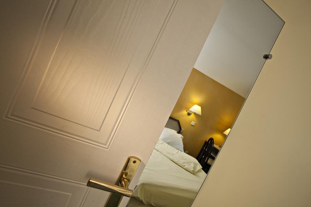 Hotel Athena Brides-les-Bains Exterior photo